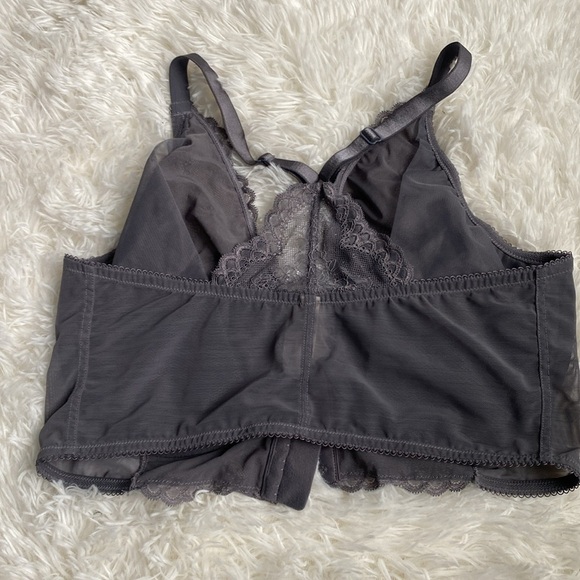 Gossard Superboost Lace Deep V Underwire Bralette.  Gray.  Size 38H.  NWOT. - Picture 2 of 5